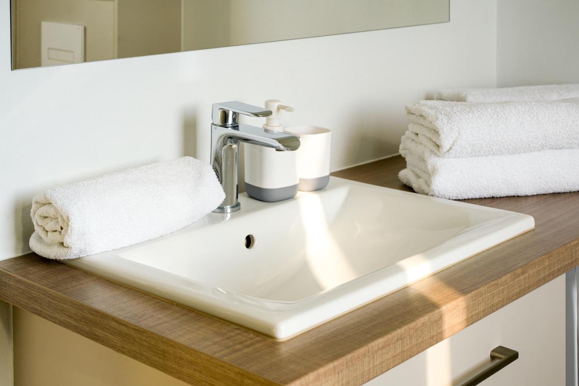 Apartamenty "La Villa" Superior II Z Dwoma Sypialniami, Balkonem, Parkingiem, Blisko Centrum 쿠도바-즈루이 외부 사진