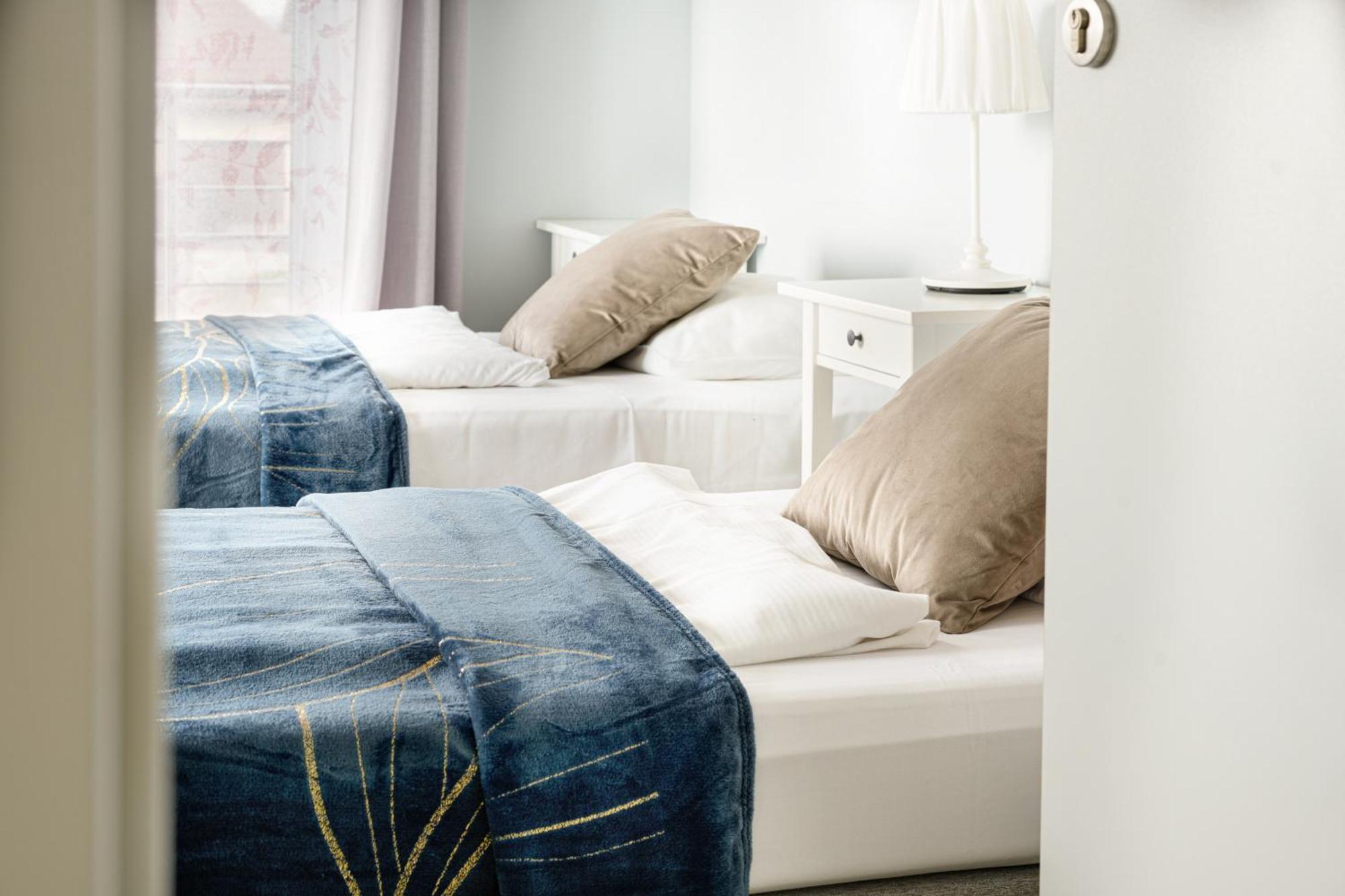 Apartamenty "La Villa" Superior II Z Dwoma Sypialniami, Balkonem, Parkingiem, Blisko Centrum 쿠도바-즈루이 외부 사진